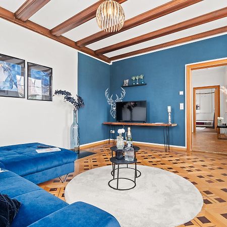 Velvet Ein Haus Mit Geschichte Im Herzen Tettnangs Messe Friedrichshafen Exterior foto